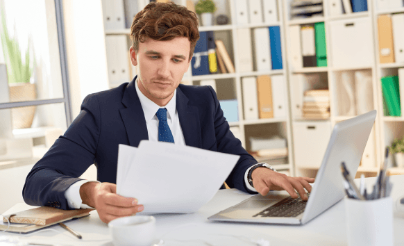 Translator providing legal document translation in New York for official needs trust us to deliver accurate translations.