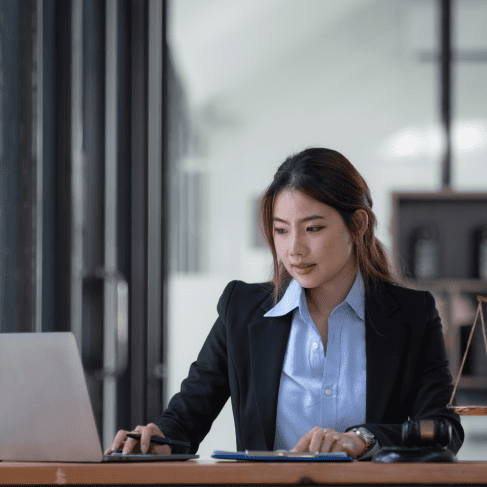 Lawyer in New York using expert translation services for divorce decrees, ensuring compliance with court standards.